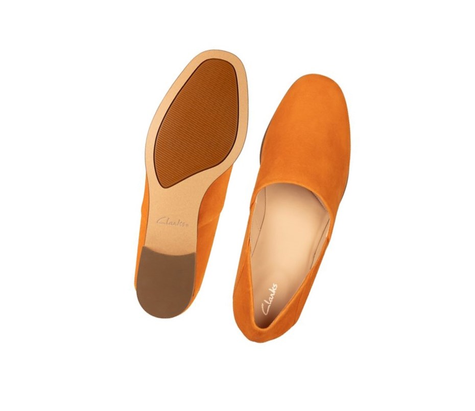 Femme Chaussures Slip On Clarks Pure Tone Daim Larges Fit Orange - france KRU-96646029