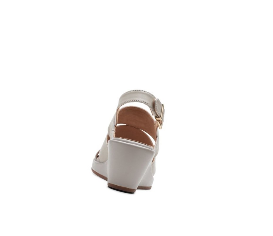 Femme Sandales Compensées Clarks Un Plaza Go Daim Doré - france IIX-28866280